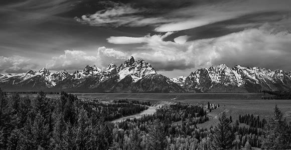 Teton's skies