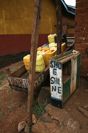 shoe shine